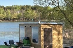 Баня на берегу Минского моря