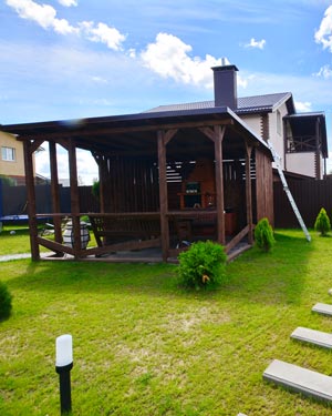 Летняя беседка в Хатежтно